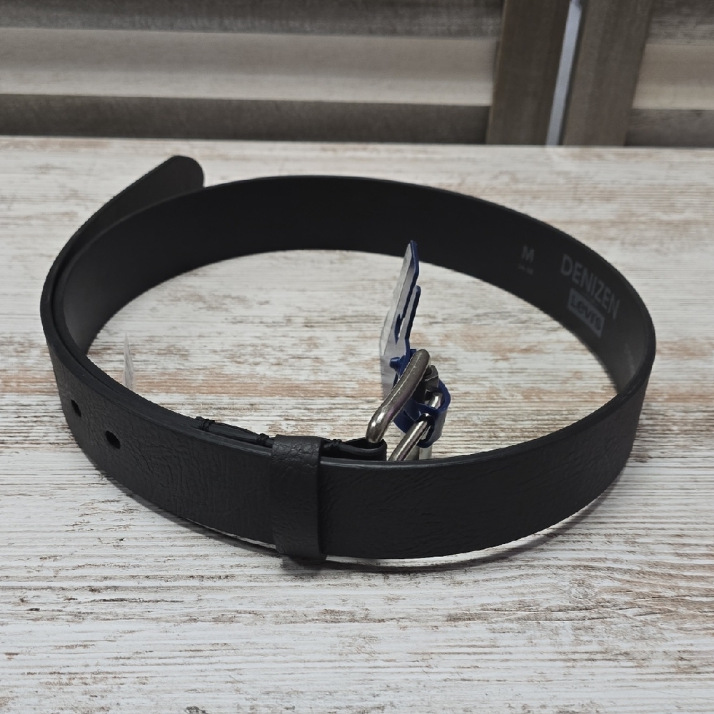 Denizen® from Levi’s® Men’s Belt – Black (Size M 34–36) - Picture 5 of 9